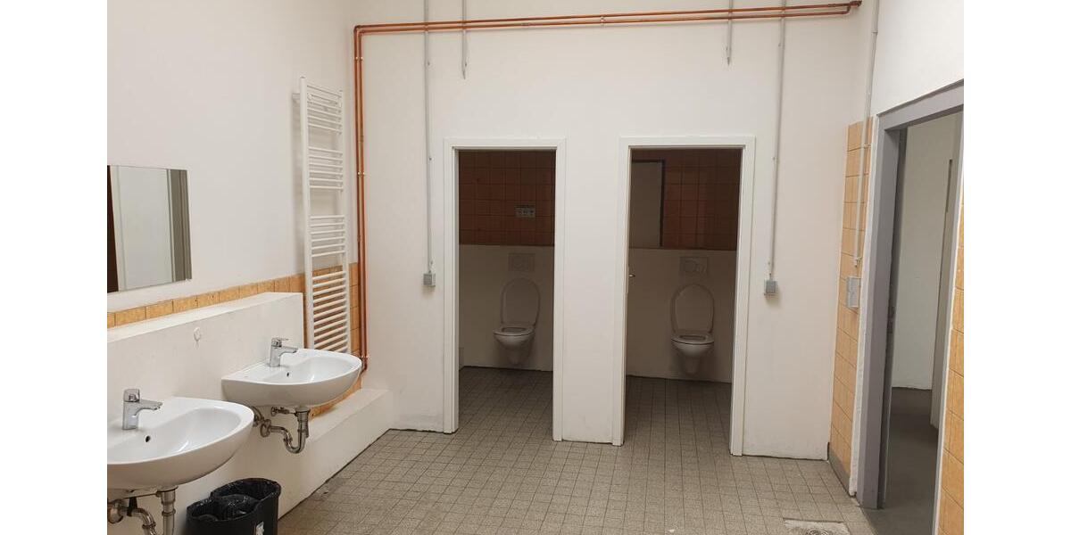 Freie LagerhallenBüro in 42857 Remscheid und 42119 Wuppertal zimmer