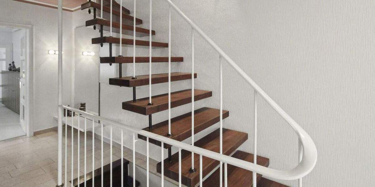 Reihenmittelhaus Moers Hülsdonk - 5 Zimmer, 137 m&sup2;, 375.000&euro; | Angebot:25718335