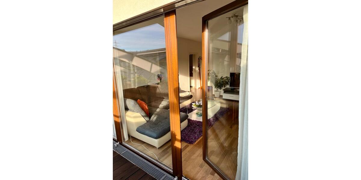 Dachgeschoßwohnung Düsseldorf Stadtbezirk 8 - 2 Zimmer, 56 m&sup2;, 1.300&euro; | Angebot:25392994