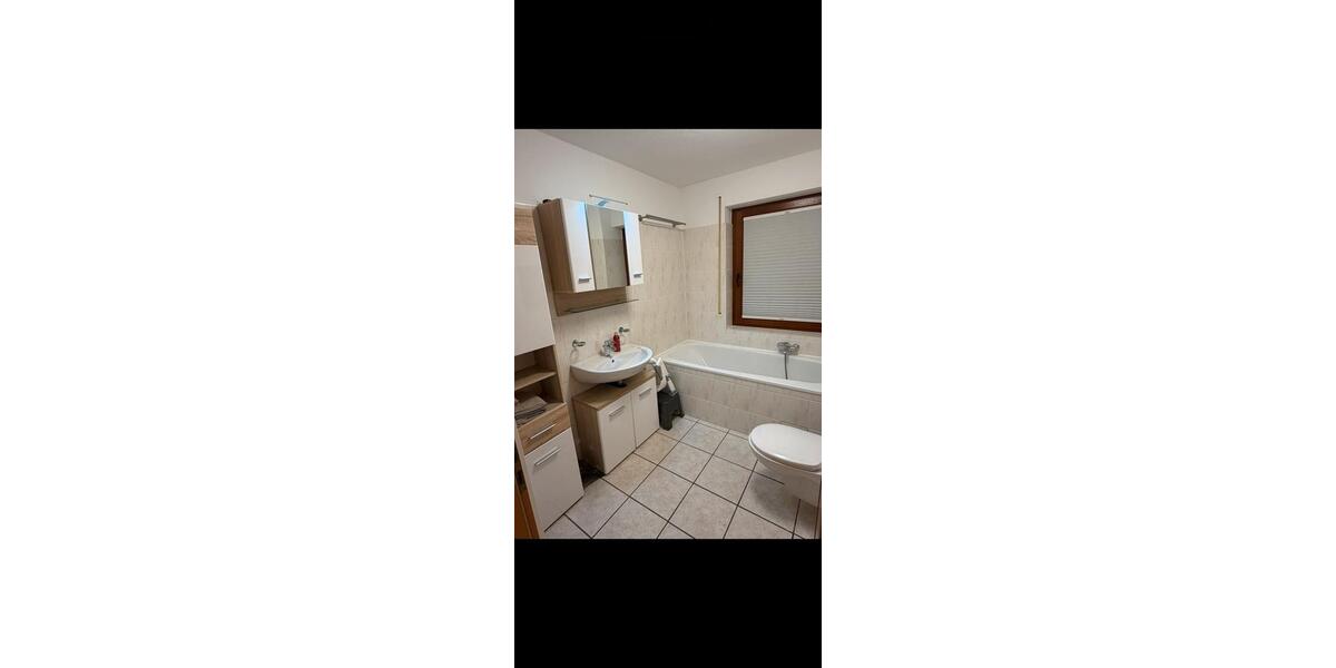 Hochparterre Solingen Aufderhöhe - 2 Zimmer, 70 m&sup2;, 870&euro; | Angebot:25433316