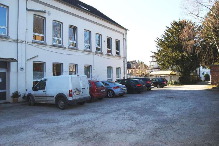 Halle in Solingen 1.150.000 € 1600 m²