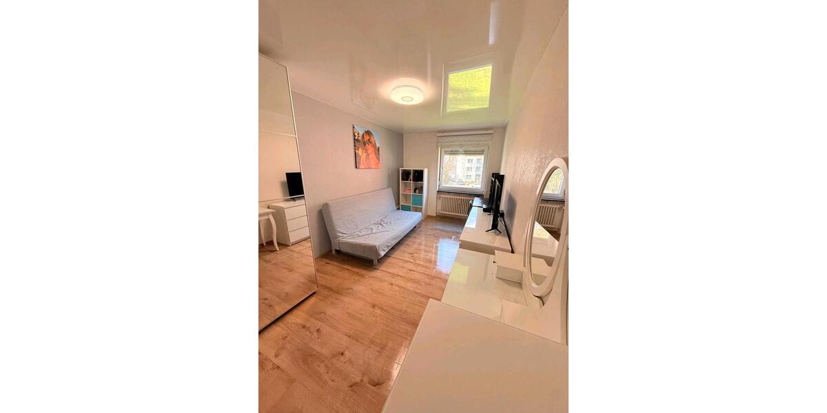 Etagenwohnung Düsseldorf Stadtbezirk 9 - 4 Zimmer, 99 m&sup2;, 395.000&euro; | Angebot:26150401
