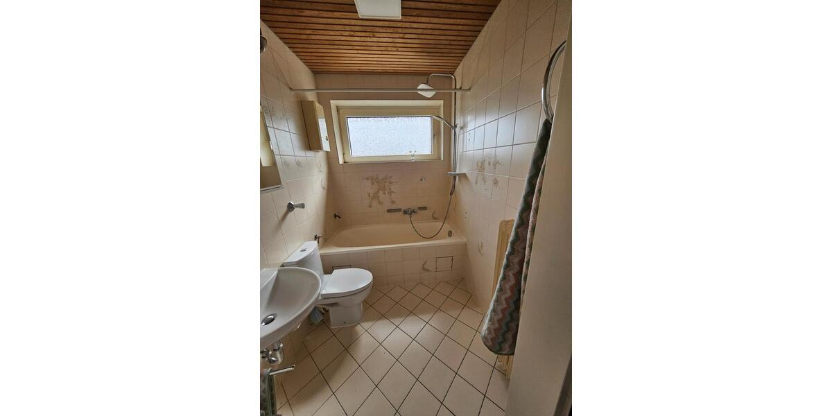 Etagenwohnung Pulheim - 3 Zimmer, 69 m&sup2;, 210.000&euro; | Angebot:27295632