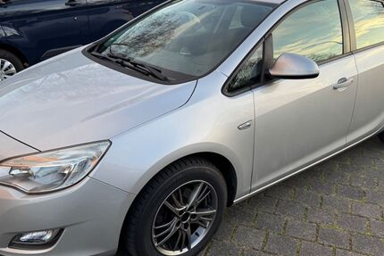 Opel Astra 128.000 km 6.499 &euro; Neuss 41462