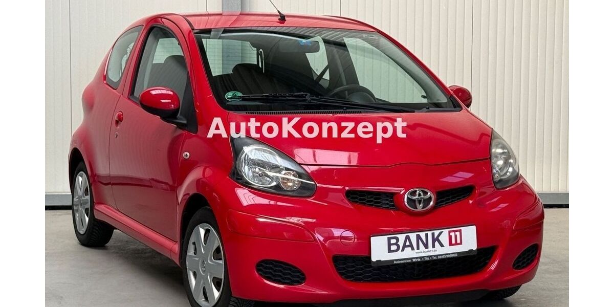 Toyota Aygo (X) 148.000 km 2.490 &euro; Grevenbroich 41515