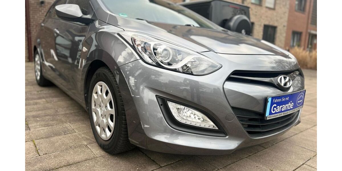 Hyundai i30 125.000 km 6.700 &euro; Mönchengladbach - Odenkirchen 41199