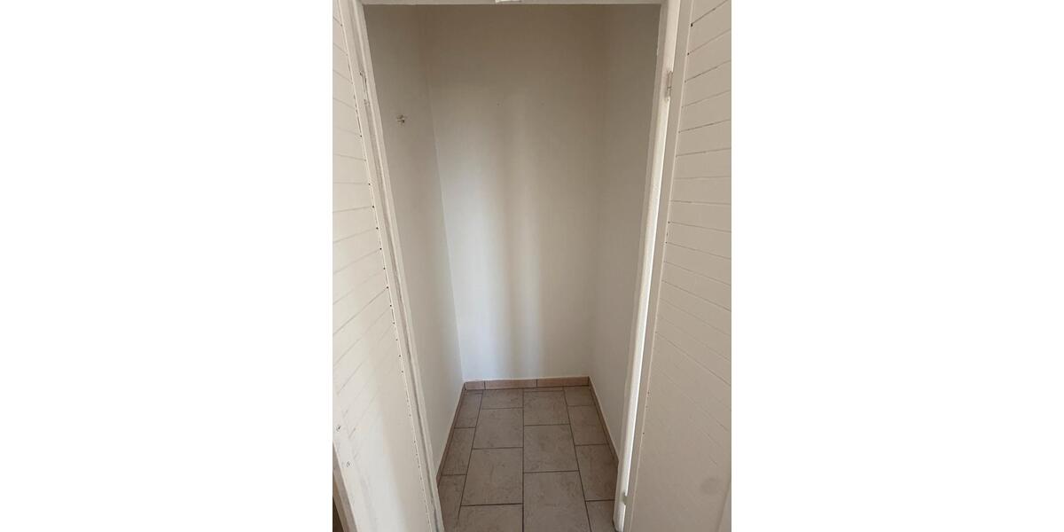 Etagenwohnung Remscheid - 3 Zimmer, 72 m&sup2;, 900&euro; | Angebot:26296332