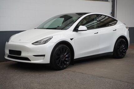 Tesla Model Y 22.353 km 38.550 &euro; Mönchengladbach 41236