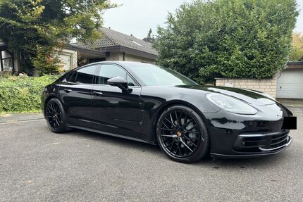 Porsche Panamera 94.000 km 60.899 € Köln 51063