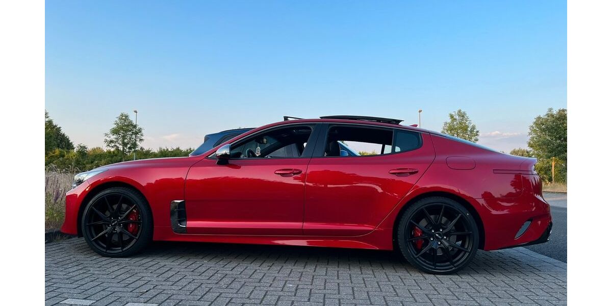 Kia Stinger 132.000 km 22.900 &euro; Grevenbroich 41517