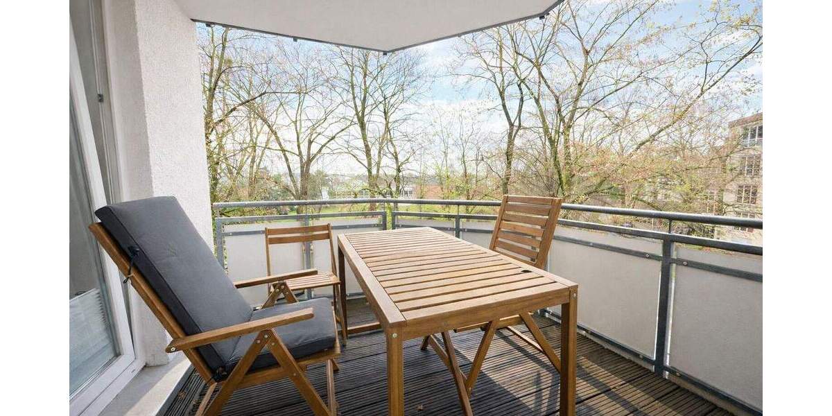 Gepflegte 3-Zimmer-Wohnung mit sonnigem Balkon und Stellplatz in zentraler Lage 3 zimmer