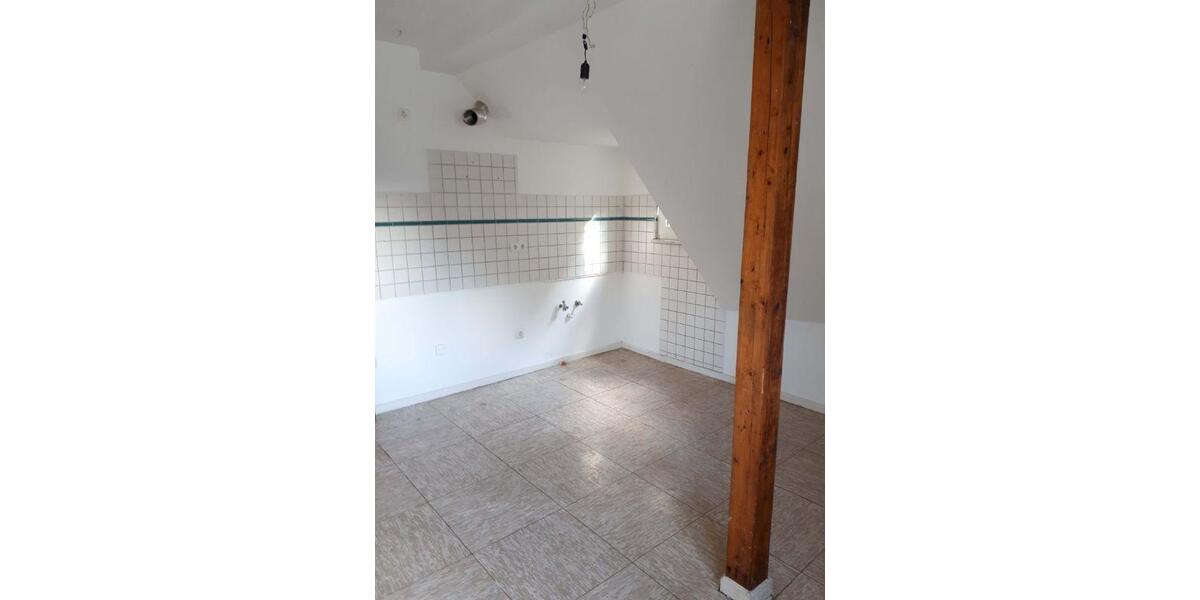 Gemütliche Dachgeschosswohnung mit Potential 3.5 zimmer