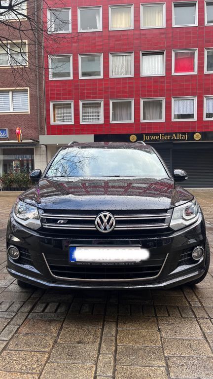 VW Tiguan 200.000 km 8.999 € Oberhausen 46045