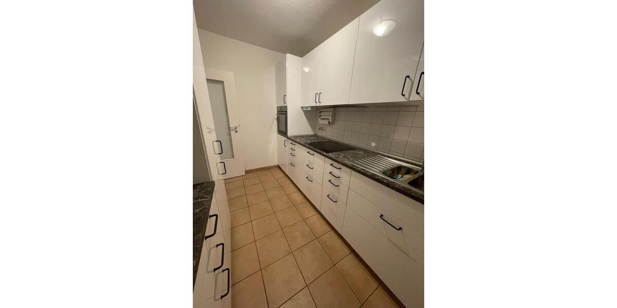 Helle, barrierefreie 2-Zimmer-Wohnung in ruhiger Lage (Düsseldorf 2.5 zimmer