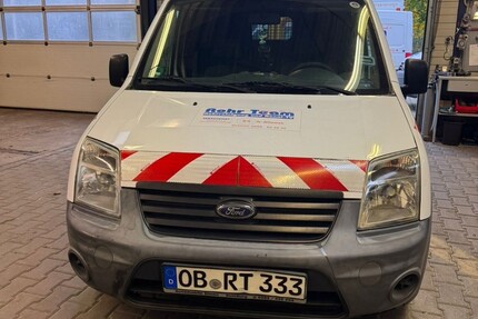 Ford Transit Tourneo Connect 143.000 km 4.900 € Oberhausen 46045
