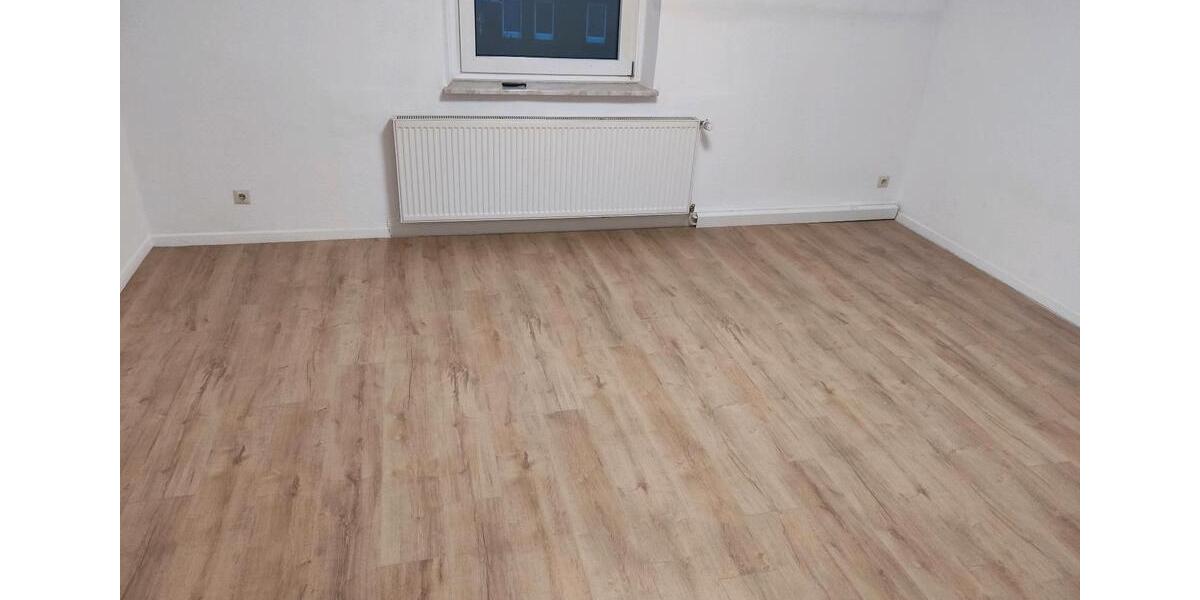 Etagenwohnung Solingen Central - 3 Zimmer, 72 m&sup2;, 600&euro; | Angebot:25205321