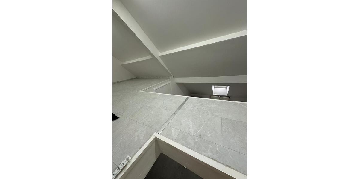 Dachgeschoßwohnung Mönchengladbach Süd - 3.5 Zimmer, 80 m&sup2;, 800&euro; | Angebot:25476435