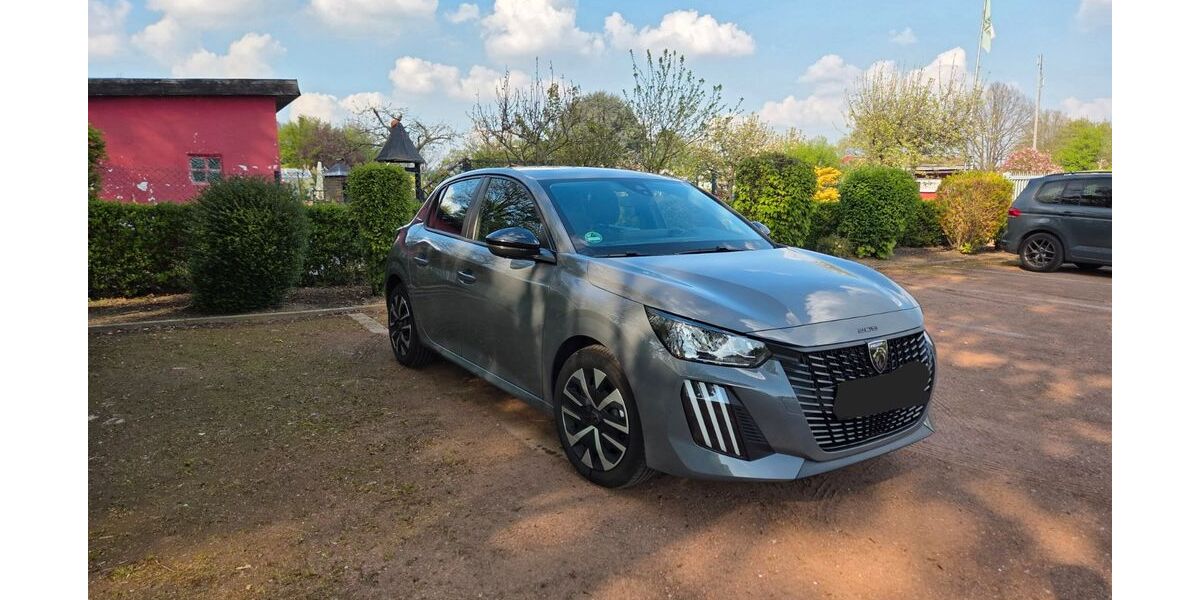 Peugeot 208 27.000 km 13.600 &euro; Mönchengladbach-Nord 41068