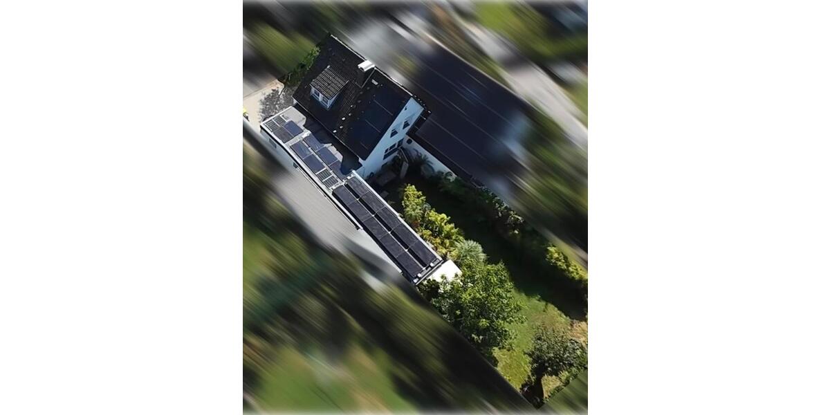 Einfamilienhaus mit Doppelgarage & PV-Anlage - provisionsfrei 3.5 zimmer