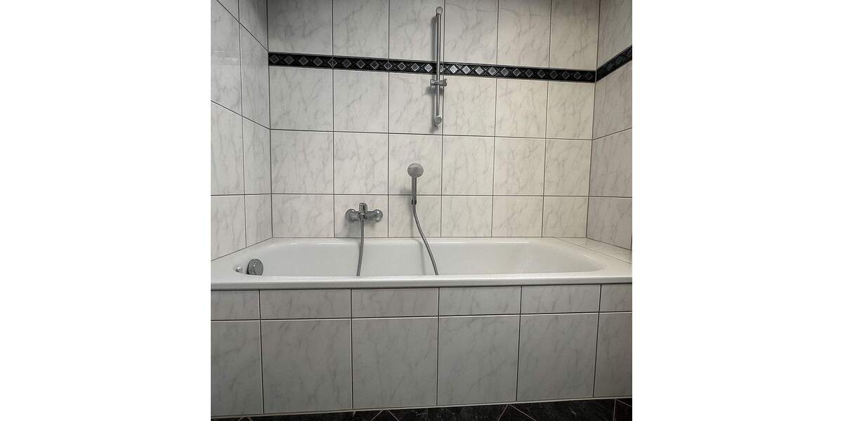 Etagenwohnung Hilden Kalstert - 4 Zimmer, 113 m&sup2;, 419.000&euro; | Angebot:25689208