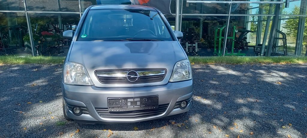 Opel Meriva 182.000 km 2.200 € Köln 51107