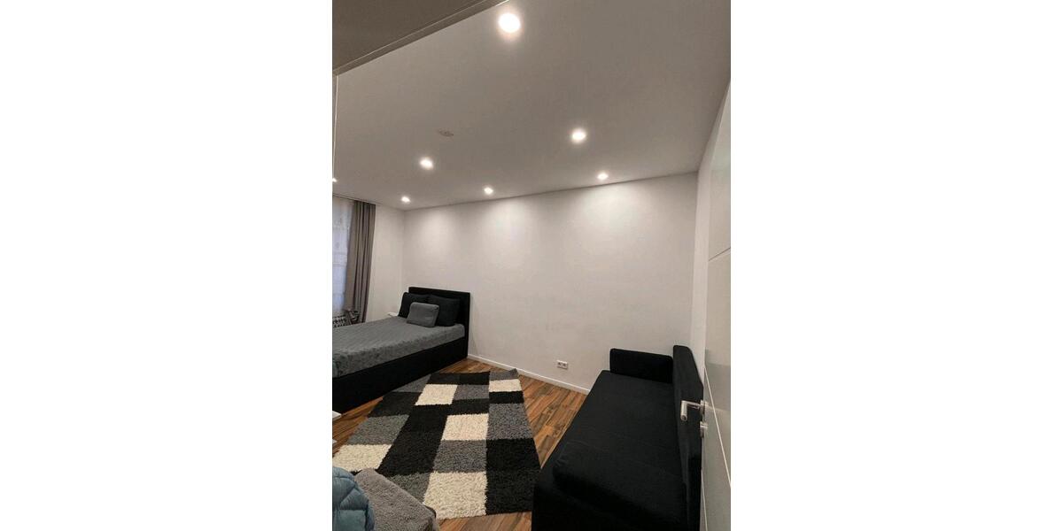 Dachgeschosswohnung 3 Zimmer 3 zimmer