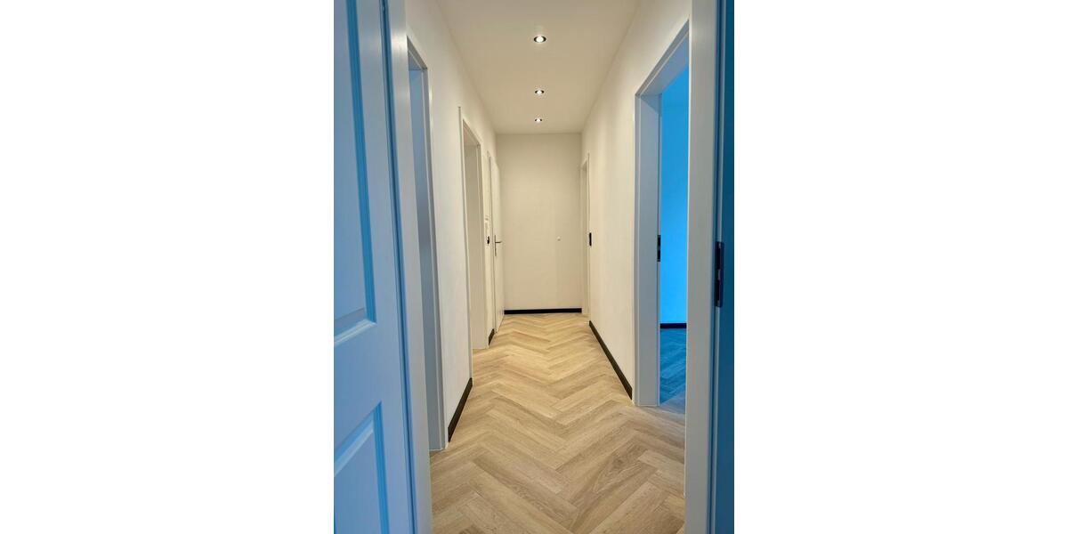 Etagenwohnung Remscheid - 3 Zimmer, 65 m&sup2;, 900&euro; | Angebot:26285607