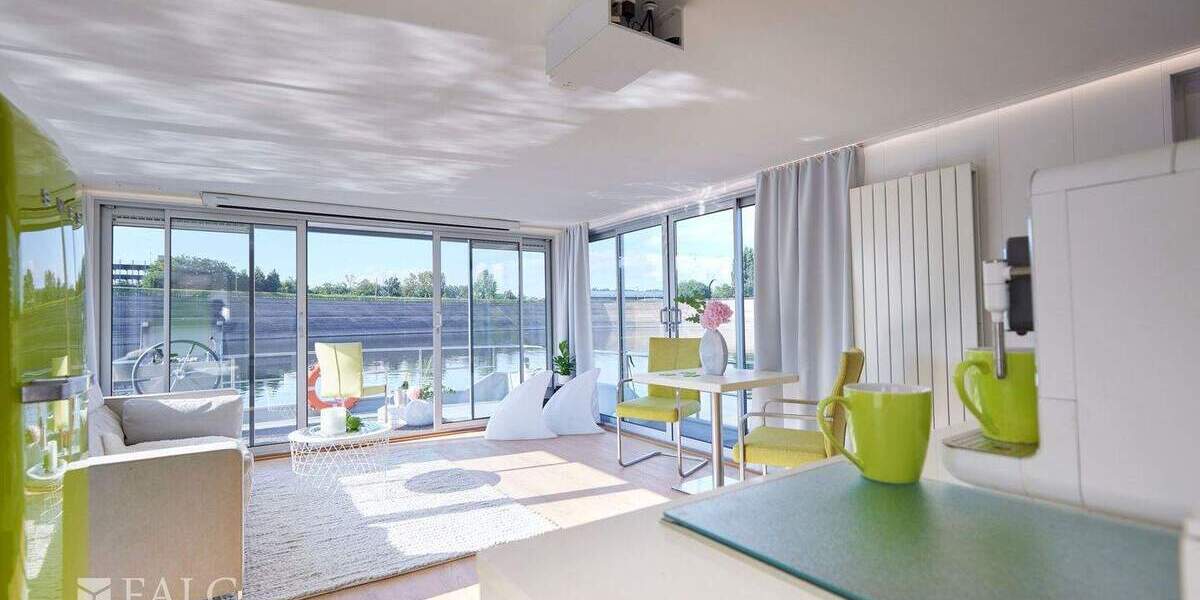 YOU ONLY LIVE ONCE 3 zimmer