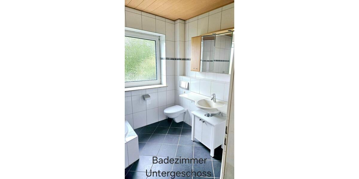 Mehrfamilienhaus, Wohnhaus Düsseldorf Stadtmitte - 8 Zimmer, 280 m&sup2;, 680.000&euro; | Angebot:26866681