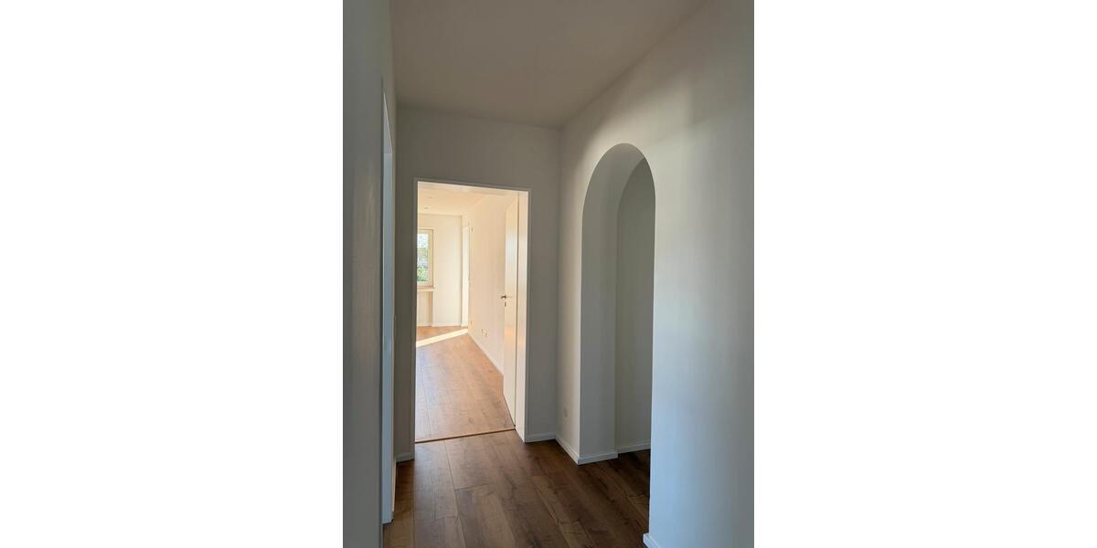 Dachgeschoßwohnung Langenfeld (Rheinland) - 3 Zimmer, 87 m&sup2;, 1.200&euro; | Angebot:26301690