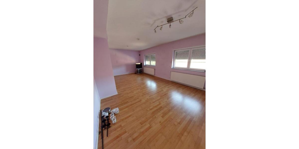 Etagenwohnung Viersen Hülsdonk - 3 Zimmer, 90 m&sup2;, 810&euro; | Angebot:25641888