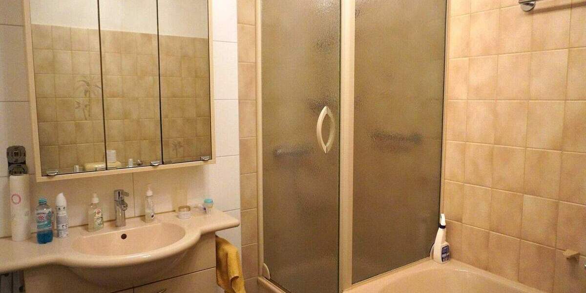 Hochparterrewohnung: 3-Zimmer mit Südbalkon & Garage in Leverkusen-Lützenkirchen! 3 zimmer