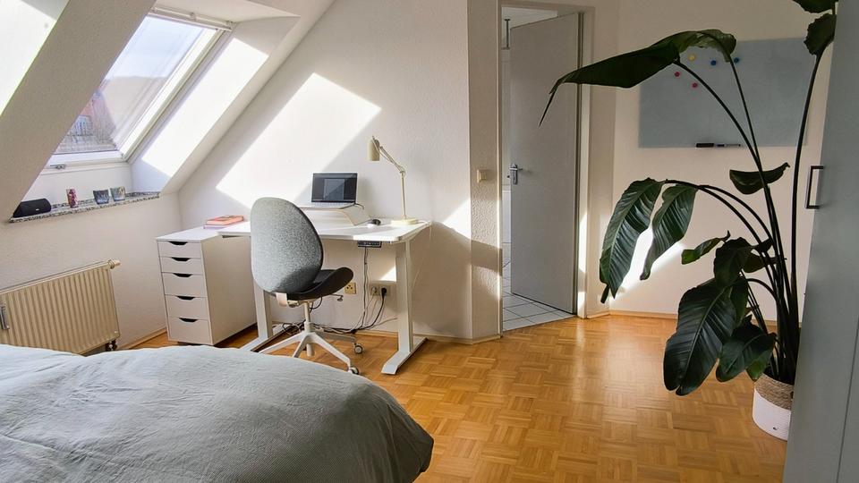 ZWISCHENMIETE 3 Monate in Gerresheim 2.5 zimmer