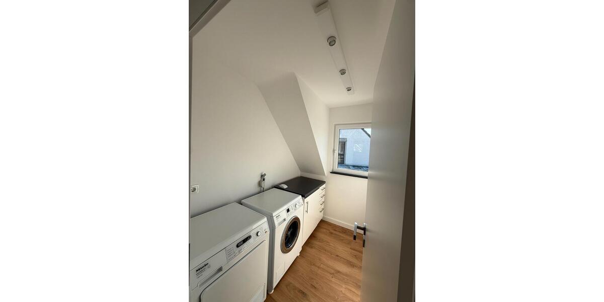 Einfamilienhaus Düsseldorf Stadtbezirk 9 - 4 Zimmer, 150 m&sup2;, 925.000&euro; | Angebot:26637388