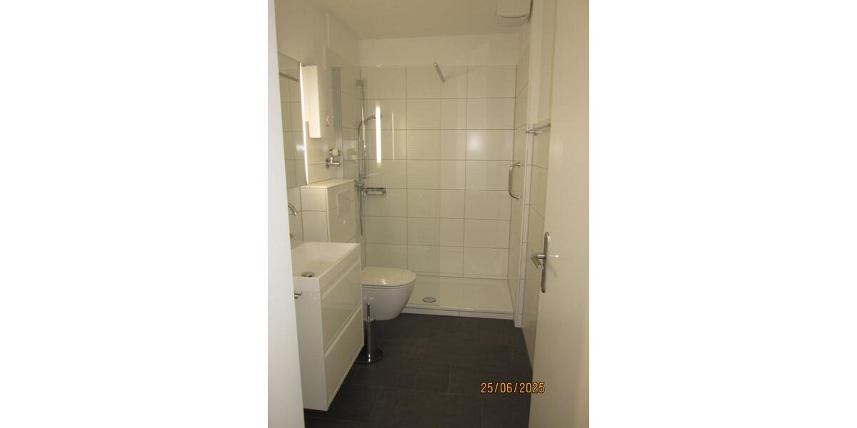 Vollständig renovierte 1-Zimmer-Wohnung mit separatem Schlafraum 1 zimmer