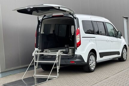 Ford Grand Tourneo