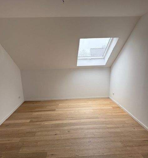 Terrassenwohnung Kaarst Vorst - 4 Zimmer, 147 m&sup2;, 2.205&euro; | Angebot:26405139