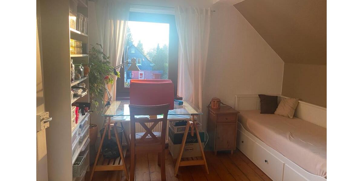 Einfamilienhaus Solingen Wald - 9 Zimmer, 160 m&sup2;, 560.000&euro; | Angebot:25831755