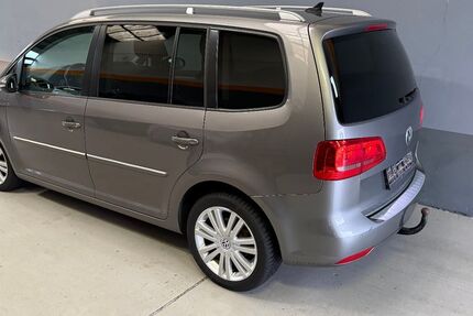 VW Touran 260.000 km 6.290 &euro; Düsseldorf 40589