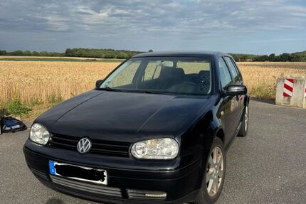 VW Golf 211.174 km 1.500 &euro; Dormagen 41541