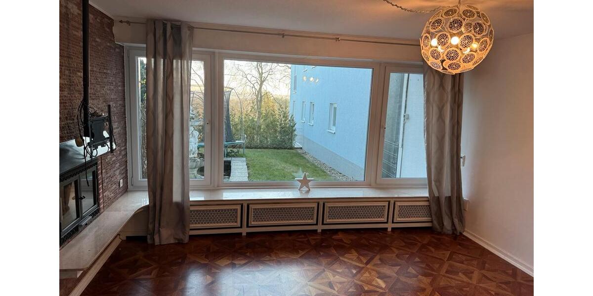 Traumhafte EG-Wohnung mit Garten in Bestlage von Privat 4 zimmer