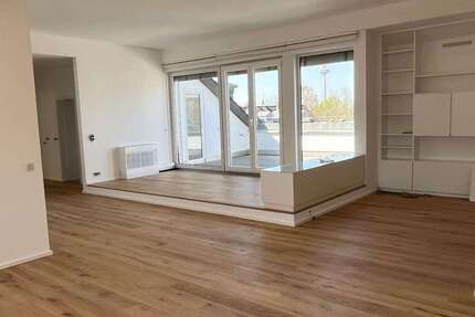 Wohnung zum Mieten in Frankfurt 1.975 € 105 m²