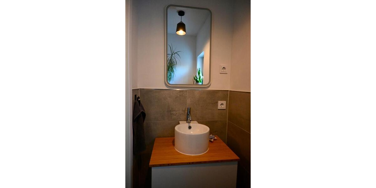 Einfamilienhaus mit Doppelgarage & PV-Anlage - provisionsfrei 3.5 zimmer