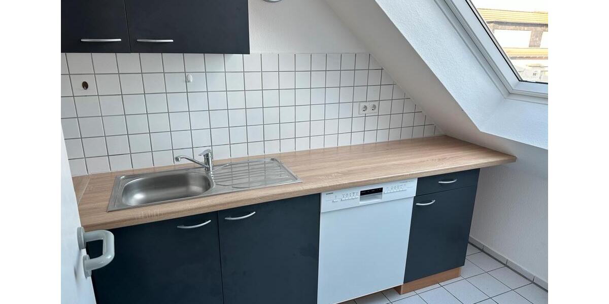 Dachgeschoßwohnung Leverkusen Schlebusch - 2 Zimmer, 34 m&sup2;, 850&euro; | Angebot:26090589