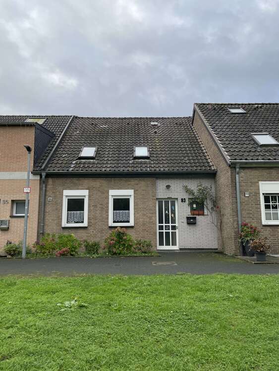 Haus zum Kaufen in Düsseldorf 435.000 € 117.3 m²