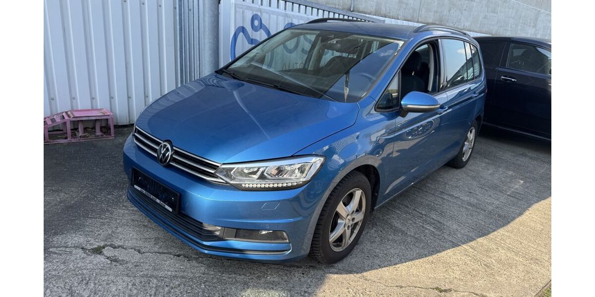 VW Touran 160.211 km 18.500 &euro; Krefeld 47805