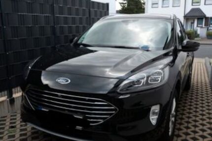 Ford Kuga 25.500 km 28.900 &euro; Leverkusen 51381
