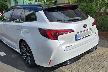 Toyota Corolla 19.000 km 32.400 € Leverkusen 51373