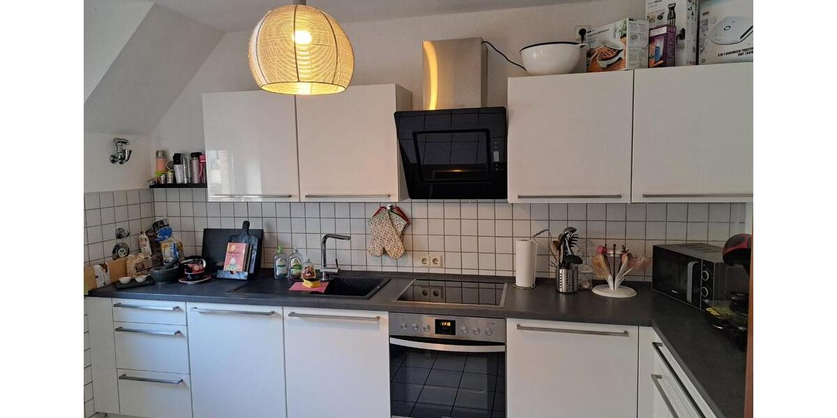 Traumhafte 5-Zimmer-Wohnung, mit großem Balkon, in Krefeld-Hüls 5 zimmer