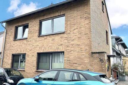 Gepflegtes Zweifamilienhaus in gefragter Wohnlage 7 zimmer